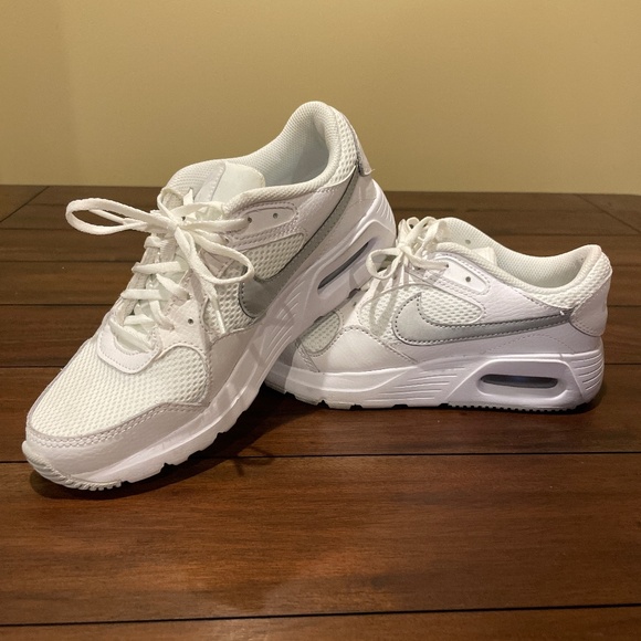 Nike Shoes - nike air max